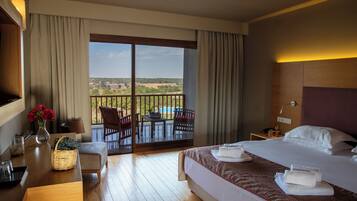 Junior Double or Twin Room, Non Smoking, Balcony | In-room safe, blackout curtains, soundproofing, iron/ironing board