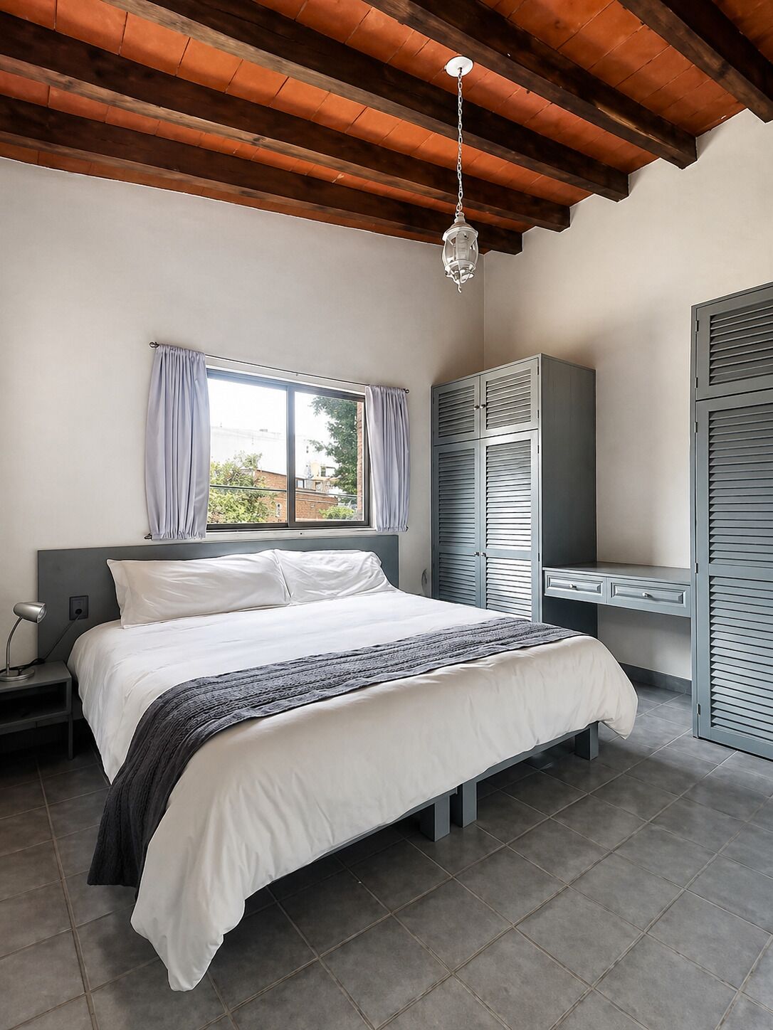 6 chambres, fer et planche à repasser, accès à Internet, literie fournie