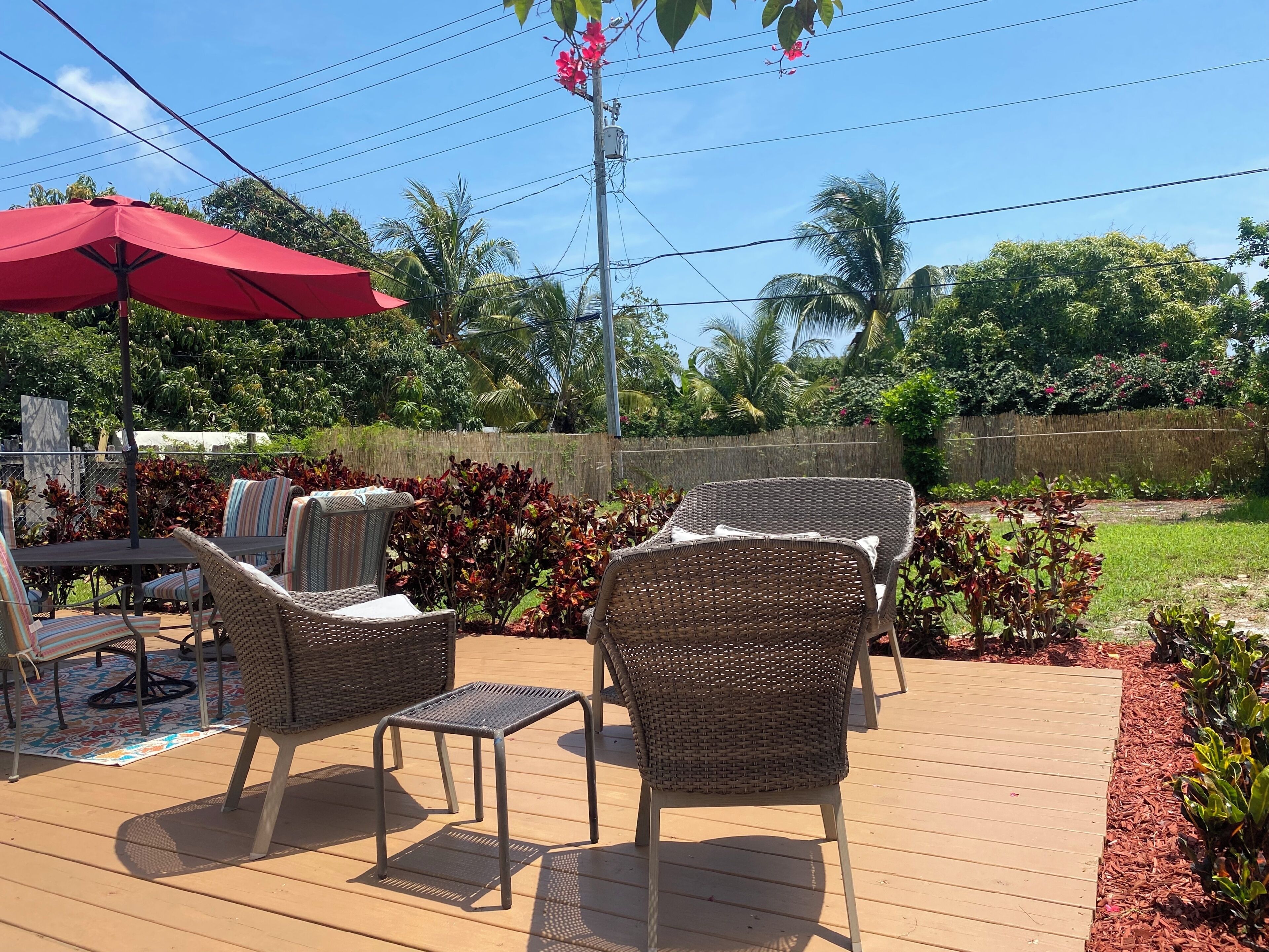 패밀리 하우스 | 야외 식당