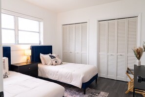 3 Schlafzimmer, Bügeleisen/Bügelbrett, WLAN, Bettwäsche