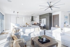 Living area - ENCLAVE Beachfront Penthouse (Sandy Ground)