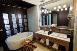 Hair dryer, towels, soap, toilet paper - Grand Luxxe 3BR Presidential Villa - 2 Plunge Pools - Butler - Sleeps 10 (Bahia de Banderas)