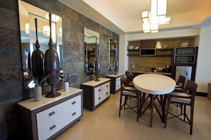 Dining - Grand Luxxe 3BR Presidential Villa - 2 Plunge Pools - Butler - Sleeps 10 (Bahia de Banderas)