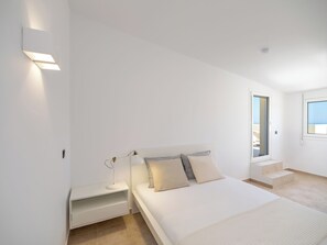 Iron/ironing board, internet, bed sheets - CASA 3 Lindos (Lindos)