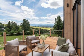 Terrace/patio - Cozy 3-bedroom cabin Wichrowy Domek in Nowy Targ - Podhale - Tatry - water tub (Nowy Targ)