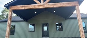 New construction 3-bedroom house in Horseshoe Bend perfect for your getaway