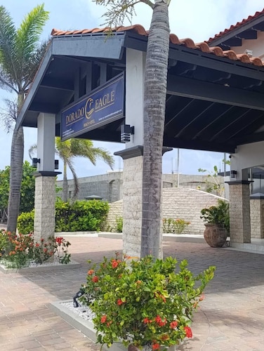 Dorado Eagle Beach Hotel