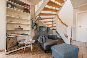 Interior - Schwankes "Seeadler" Vacation Home - Thatched-roof house with a sauna and fireplace on Rügen (Ummanz)