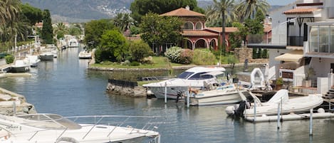 Marina