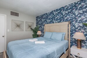 1 bedroom, WiFi, bed sheets -  1 BDR close to FLL Airport & Las Olas (Fort Lauderdale)