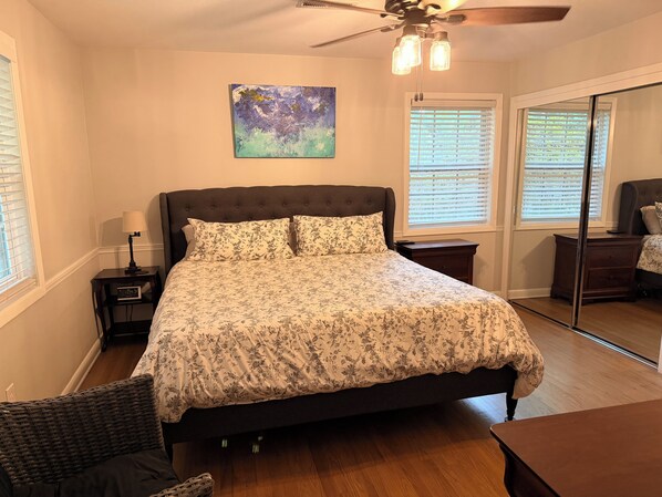 Room - Lowcountry Luxury Between Folly Beach & Downtown Charleston (Charleston)