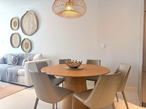 Dining - Modern 2-bedroom apartment in Love Beach. Gated Community, beach and gym access (Nassau)