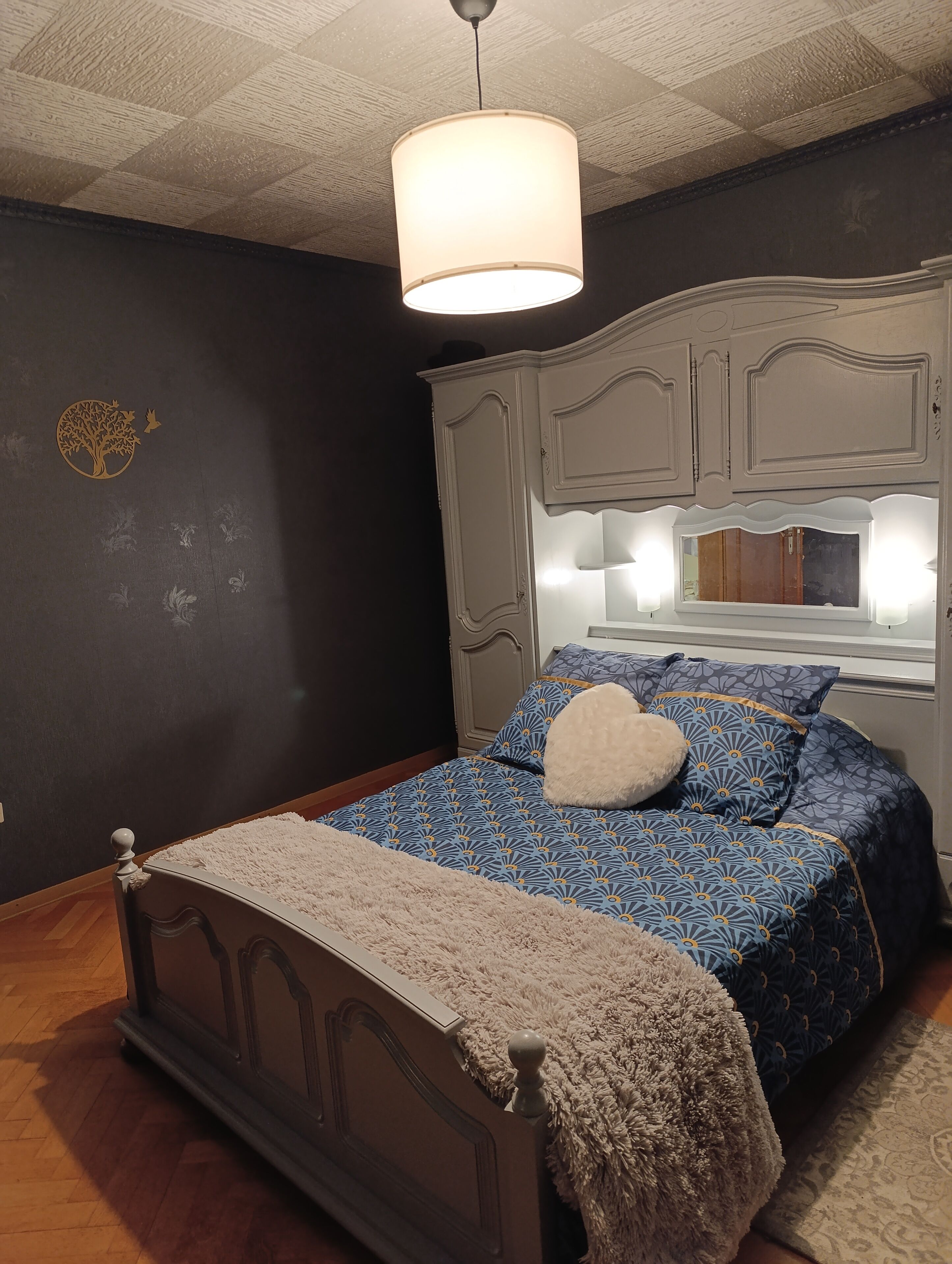 3 chambres, fer et planche à repasser, Wi-Fi, draps fournis