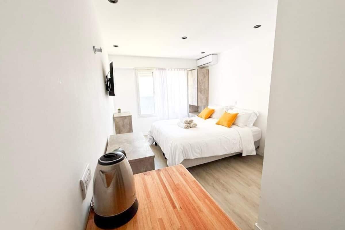 Habitación doble Deluxe | Caja de seguridad en la habitación y wifi gratis