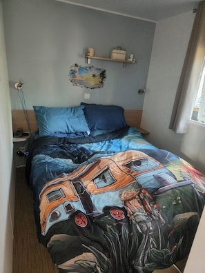 3 camere