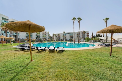 Premium Apartment for Families in Almerimar, Garden and Pool Views