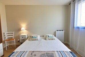 Room - House in Pornichet – walking distance to the beach, patio, quiet and bright, Bonne Source (Pornichet)
