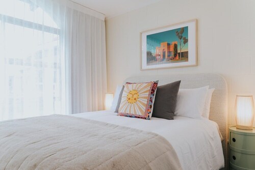 Palm Springs Style by the Lake | Sunny, Stylish, Sleeps 6