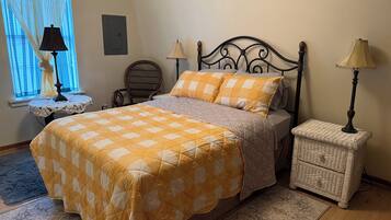 2 bedrooms, bed sheets