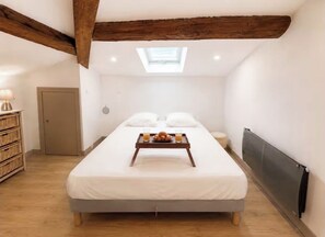 Room - Vrbo Property (Mâcon)