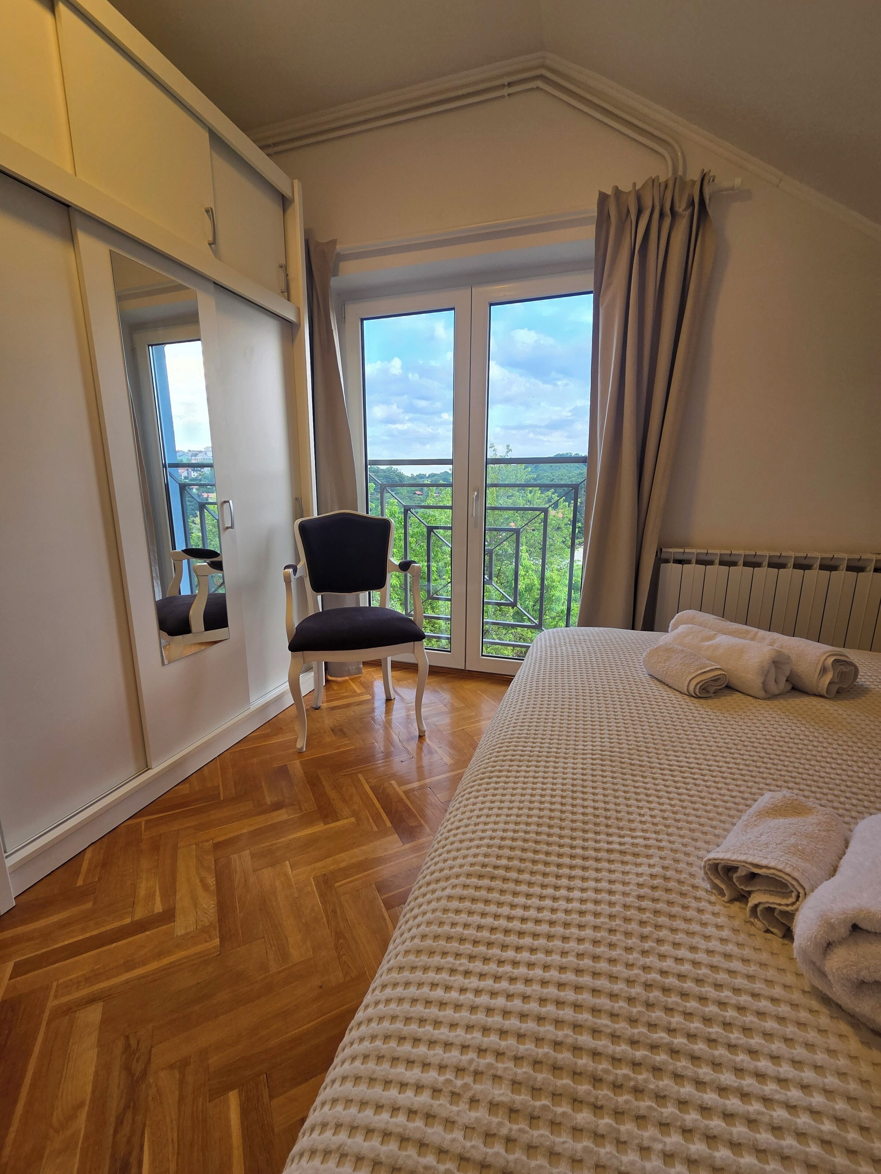 4 Schlafzimmer, Bügeleisen/Bügelbrett, WLAN, Bettwäsche