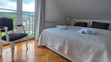 4 dormitorios, tabla de planchar con plancha, wifi y ropa de cama