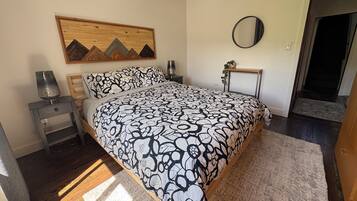 3 bedrooms, WiFi, bed sheets