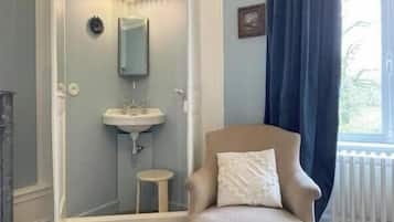 Comfort-Doppelzimmer, Blick auf den Innenhof | Innenbereich