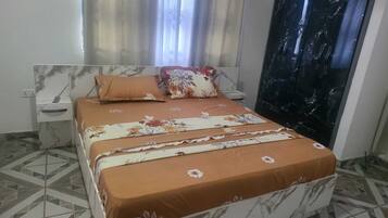3 habitaciones, tabla de planchar con plancha y wifi gratis