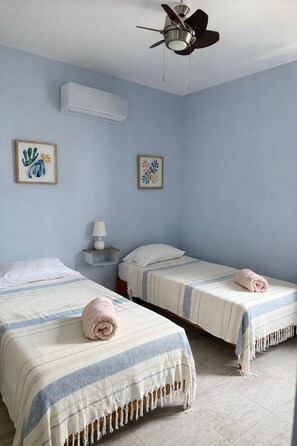 Iron/ironing board, WiFi, bed sheets - 2Bdrm condo Steps to the Pool, Full Kitchen, Puerto Morelos (Q.R.)