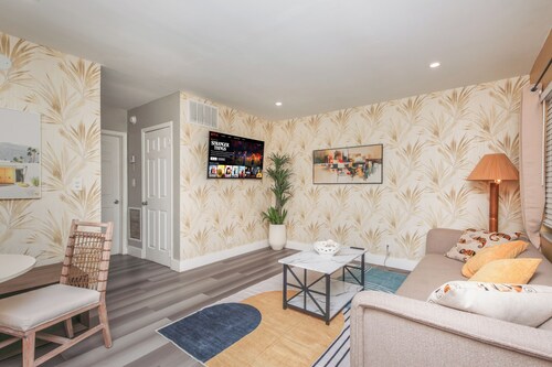 1 BDR Apartment by Fort Lauderdale downtown