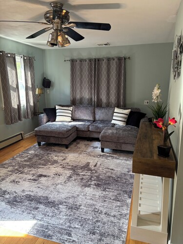 3-bedroom ranch in fantastic Lancaster