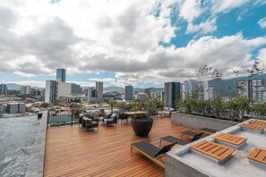 Outdoor dining - Cozy apartment with Funky vibes and a beautiful view of San José city (San José)