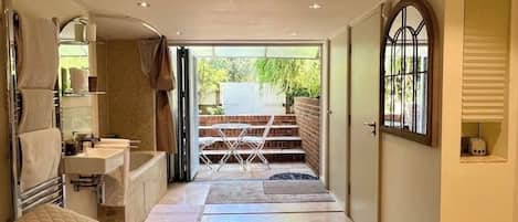 1 bedroom, internet, bed sheets