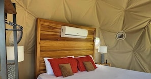 1 bedroom, iron/ironing board, WiFi (free), bed sheets