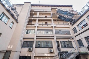 Exterior - Vrbo Property (Milano)