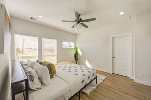 3 Schlafzimmer, Bügeleisen/Bügelbrett, WLAN, Bettwäsche