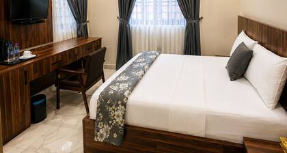 Agyenim Grand Hotel
