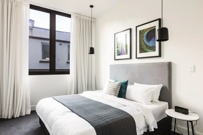Pet Friendly Apartment in the City