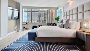 6 bedrooms, desk, iron/ironing board, travel cot - 6BD Brickell Penthouse Combo (Miami)