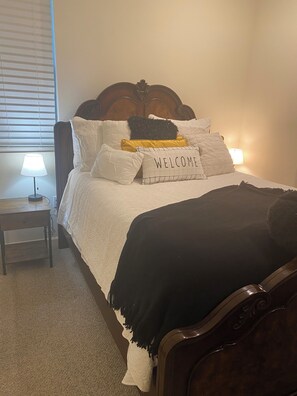 3 bedrooms, iron/ironing board, WiFi - Home away from Home/Beautiful 3-bedroom house in charming Palmdale (Palmdale)