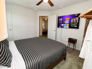 3 chambres, fer et planche à repasser, Wi-Fi gratuit