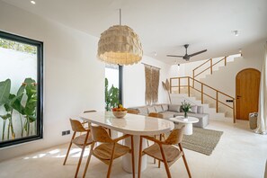 Luxury Villa, 3 Bedrooms, Pool View | Dining room - Casa Juno Bingin (Bingin)