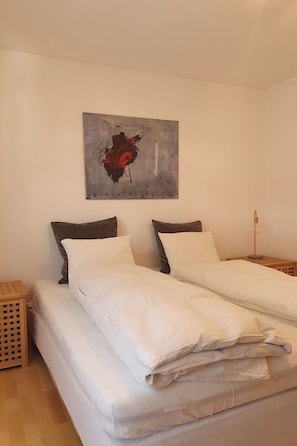 3 bedrooms, Internet