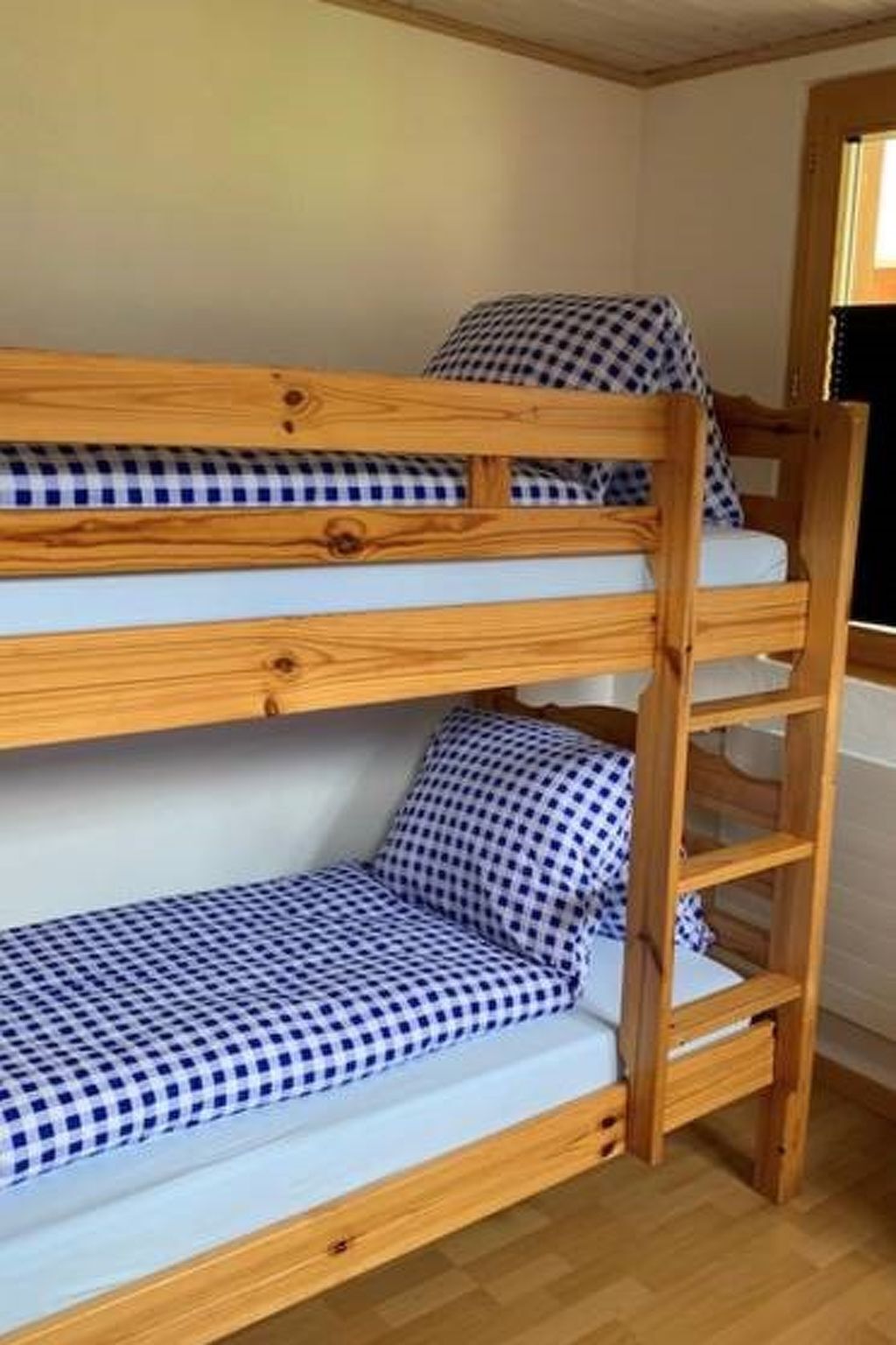 2 Schlafzimmer, Internetzugang