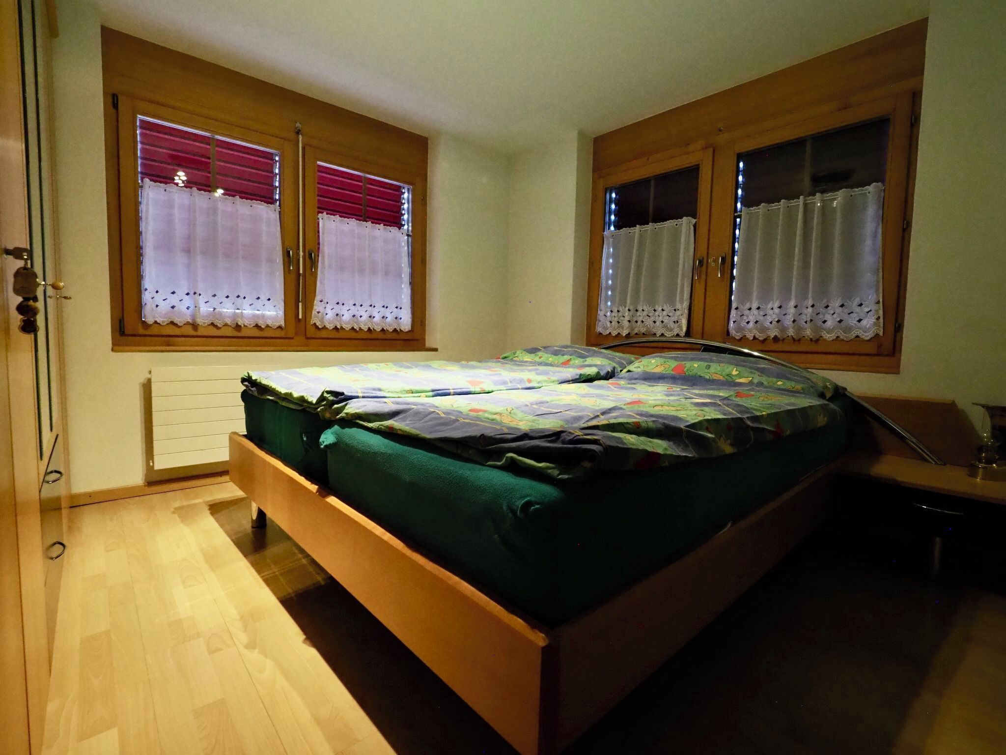2 bedrooms