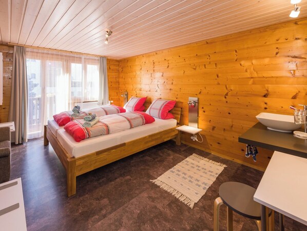 Internet - apartment EFEU "mit stil & tradition", (Grächen), 1461 by Interhome (Grächen)