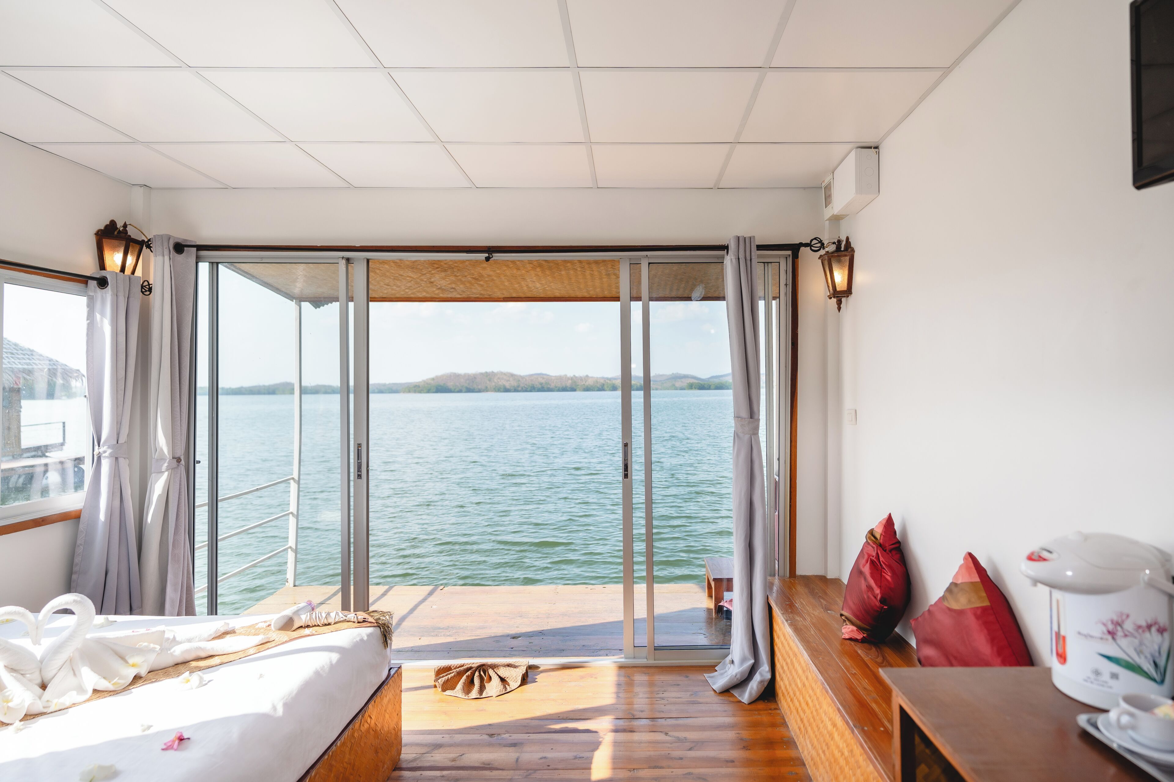 Raft Double Room (Lower floor) | Wi-Fi gratuito