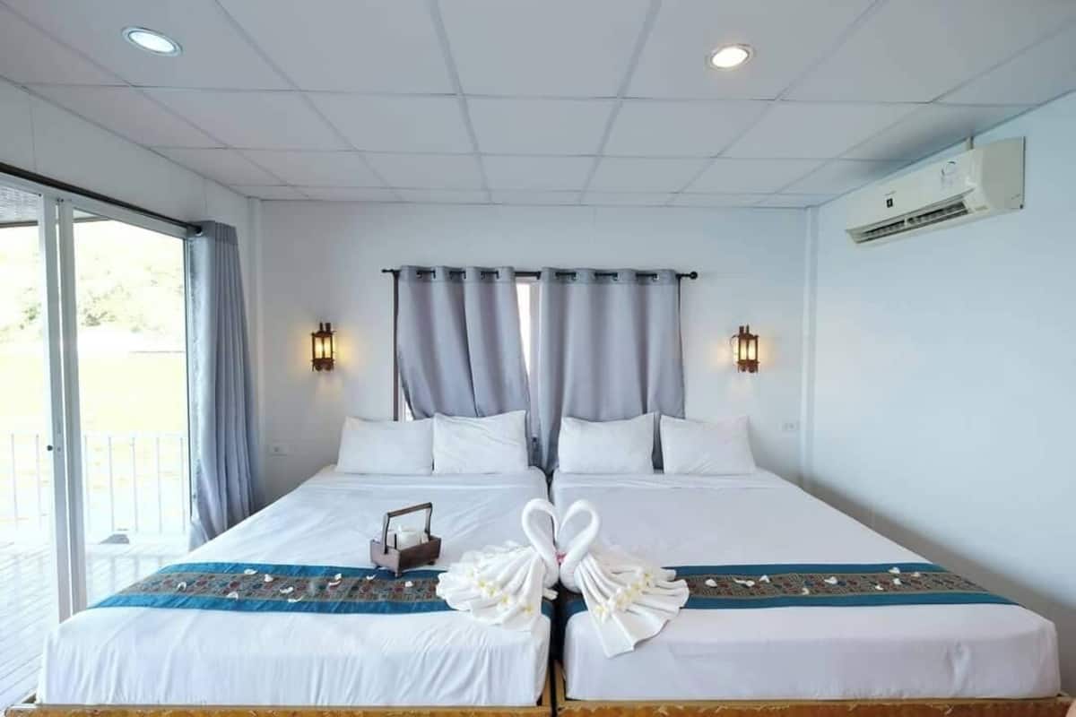 Lake Deluxe King (Lower floor) | Työpöytä, ilmainen Wi-Fi, vuodevaatteet