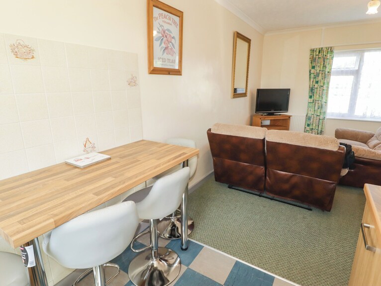 Cottage 3, Family Friendly, Country Holiday Cottage In New Hedges - Saundersfoot